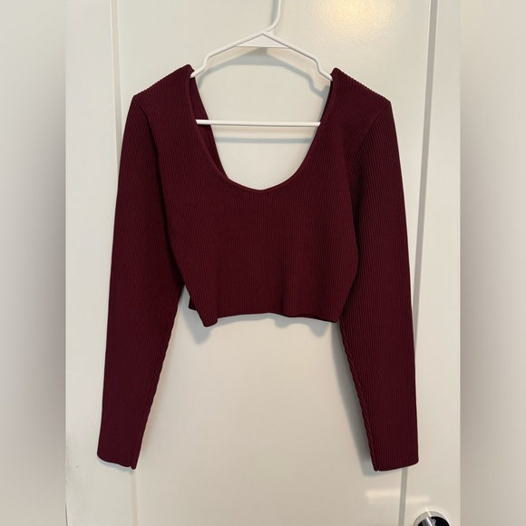 Aritzia Babaton Sculpt Knit Scoopneck Longleeve - Burgundy - Size L - Picture 2 of 3